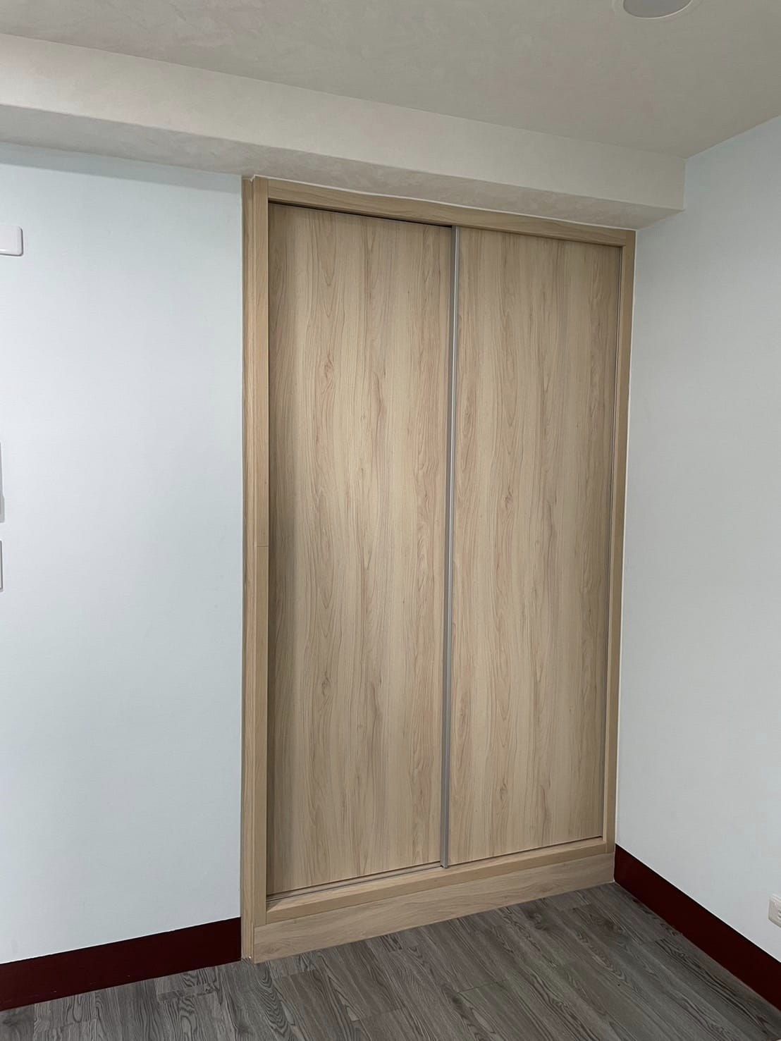 台中龍井推門衣櫃訂做